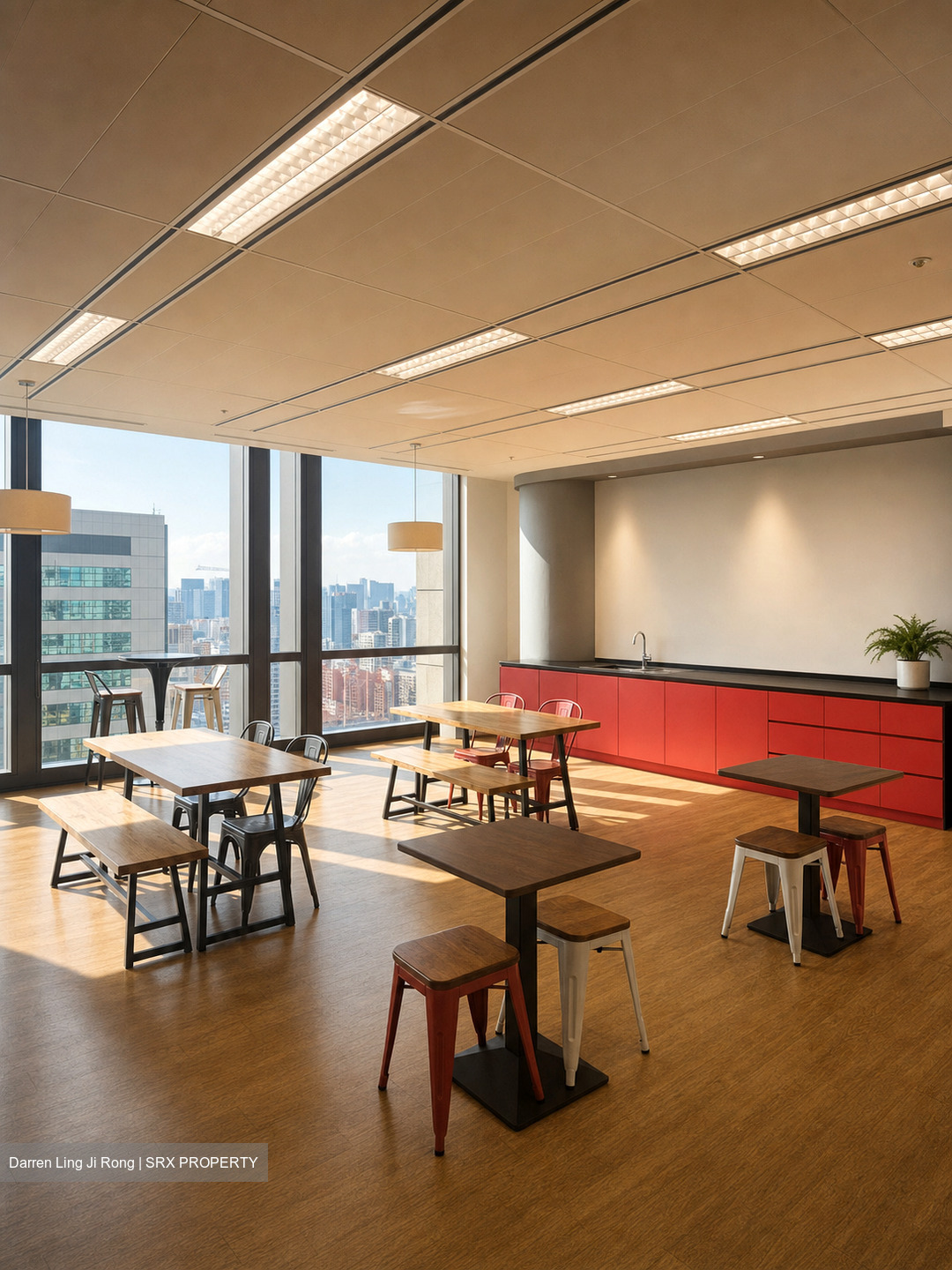 Parkview Square (D7), Office #588871401